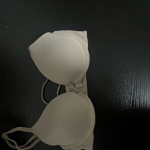 Victoria's Secret bra size 34B